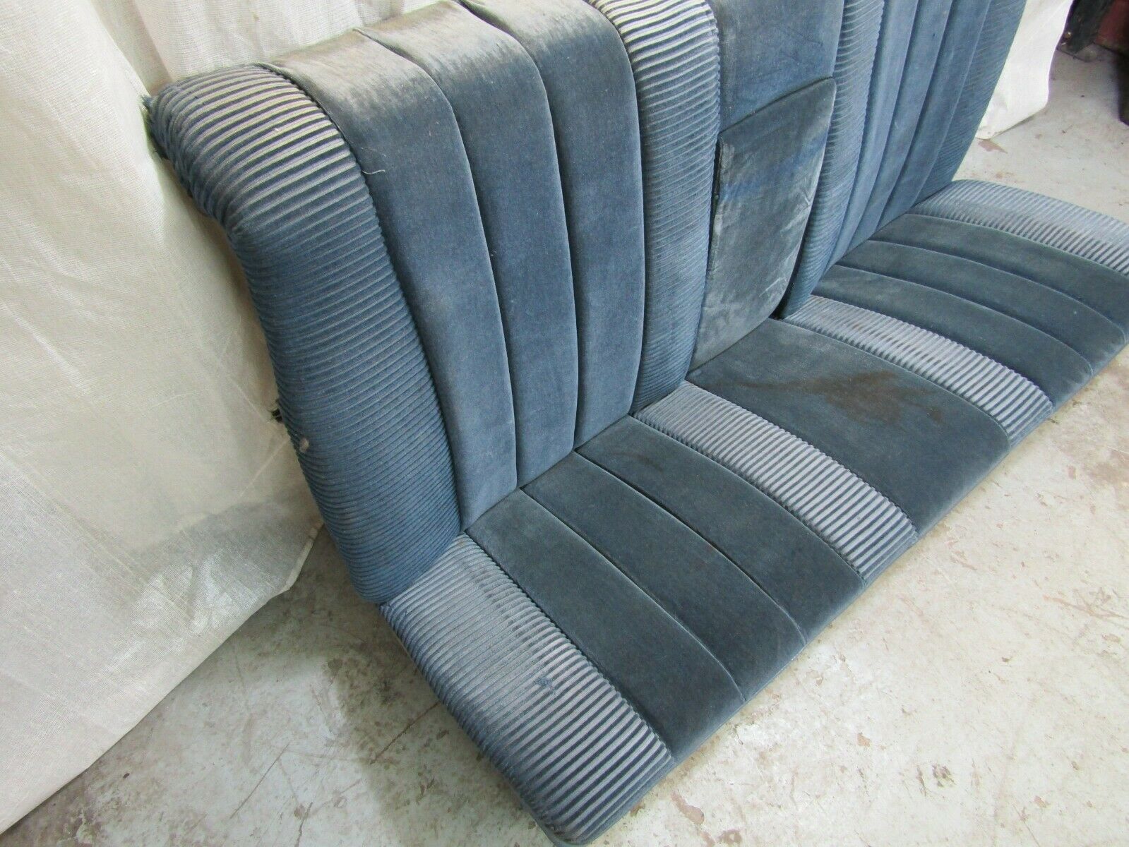 3257 Mercedes-Benz C107 350SLC Coupe Coupe Rear Seat Blue Fabric 1079240216