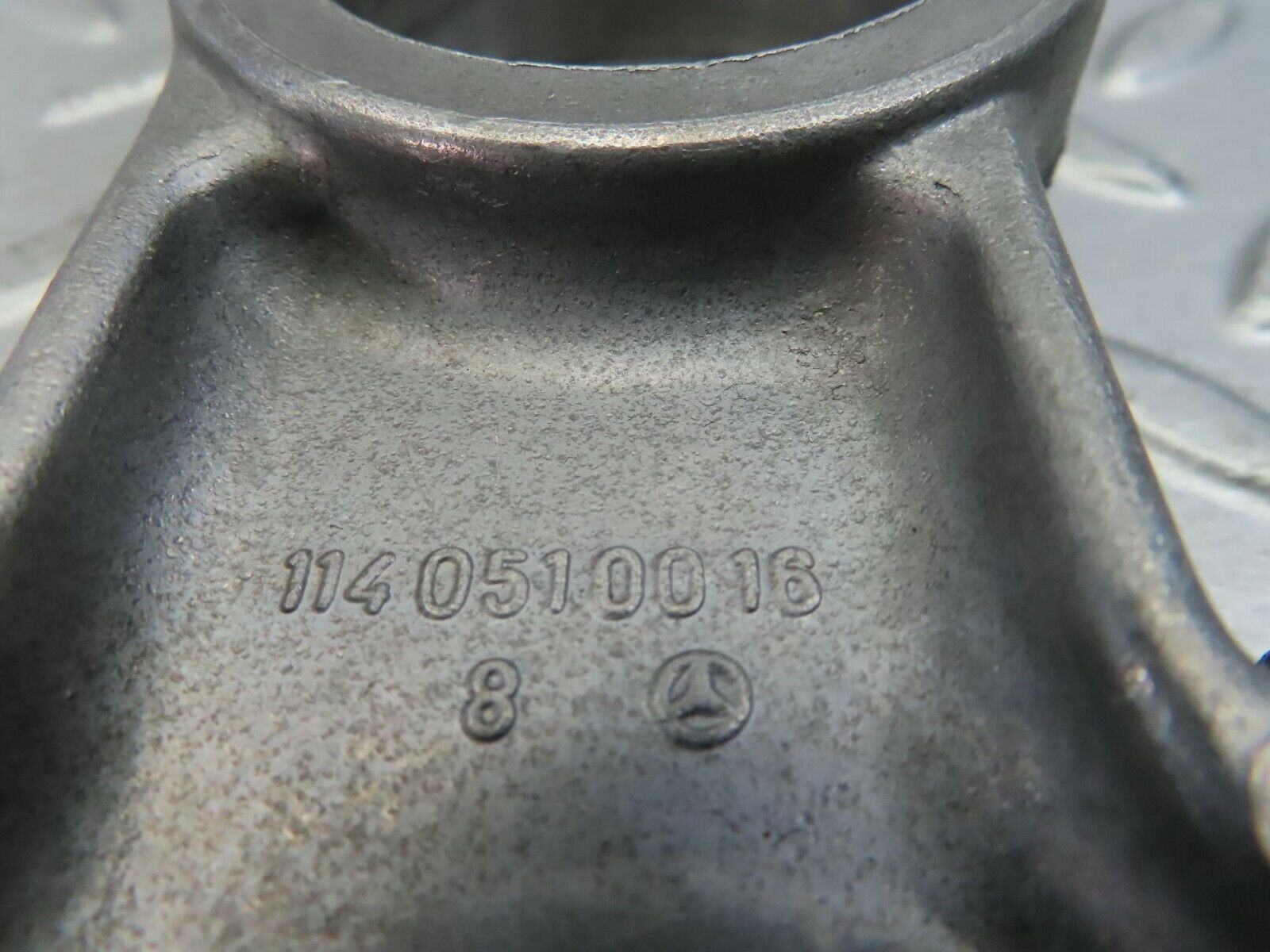 9126 Mercedes-Benz W108 Camshaft Tower Bearing 1140510016