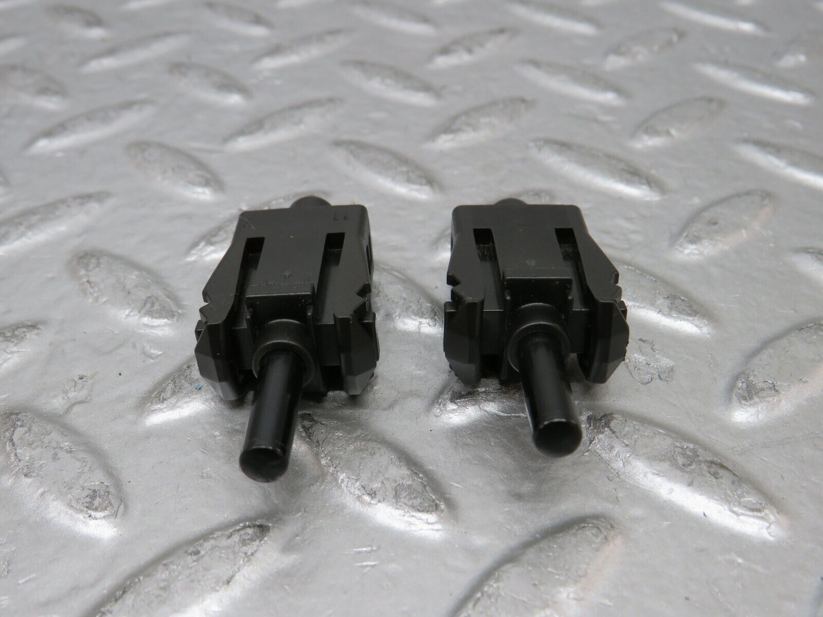 26720 Mercedes-Benz C124 220CE Coupe Door Contact Switch Pair 0015458714