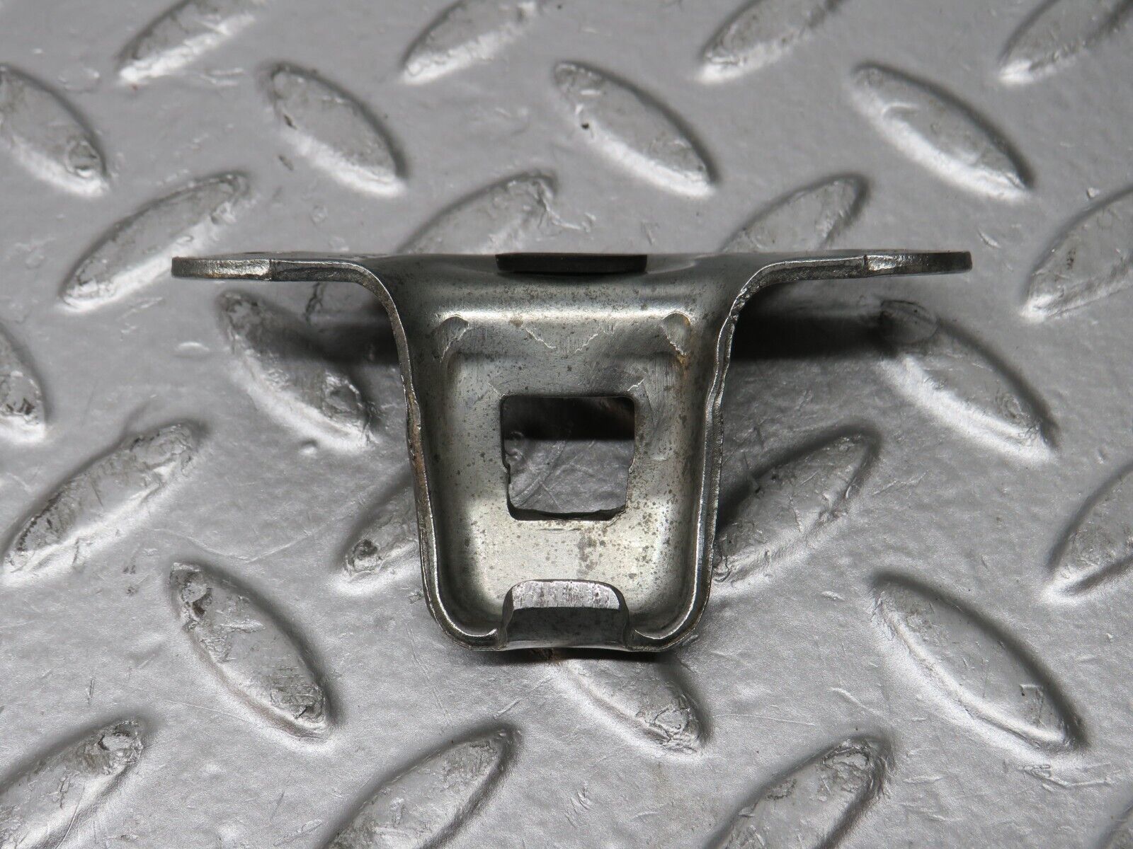 32197 Mercedes-Benz W123 230E Trunk Lock Latch 1237580150