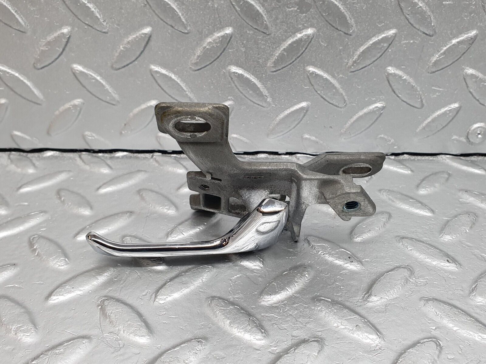 40899 Mercedes-Benz W126 300SE Right Interior Door Handle