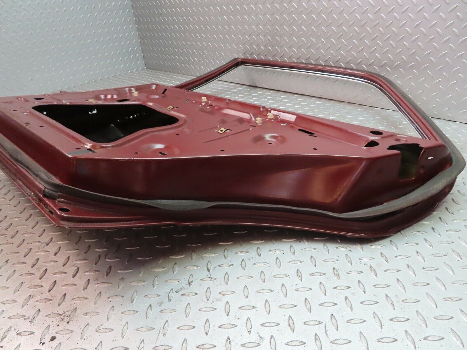 19184 Mercedes-Benz W123 300D Rear Right Door