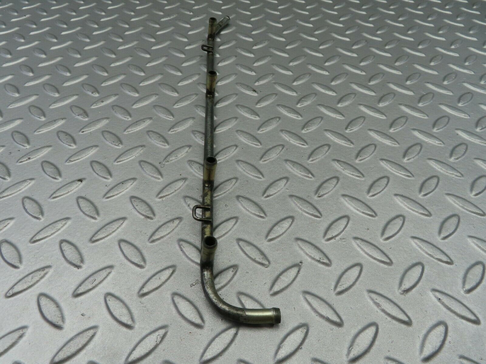 7078 Mercedes-Benz C107 350SLC Coupe Right Side Fuel Injection Pipe