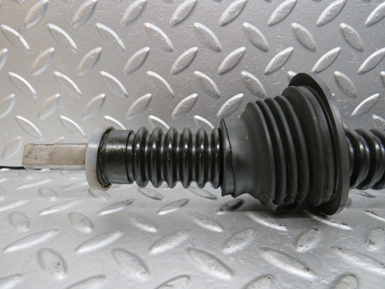 28966 Mercedes-Benz C124 320CE Coupe Steering Column