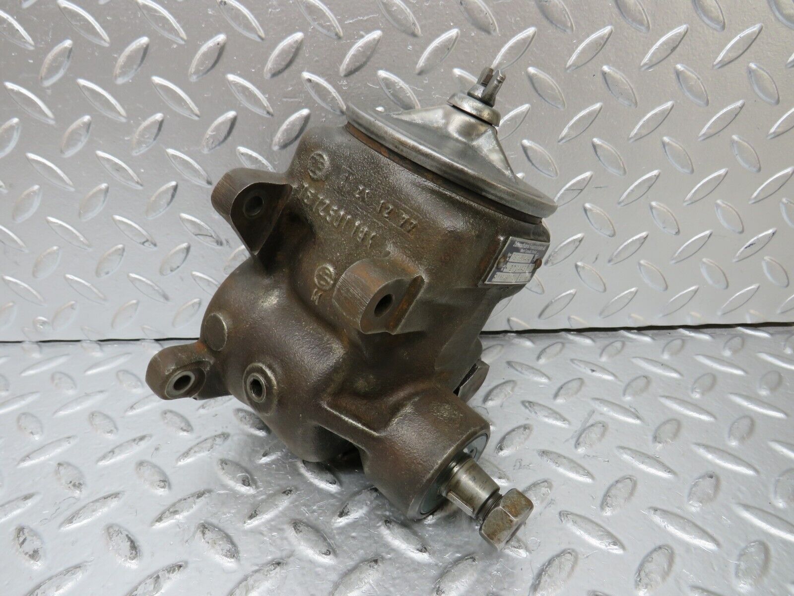 26287 Mercedes-Benz W116 450SE Power Steering Pump 1164601780