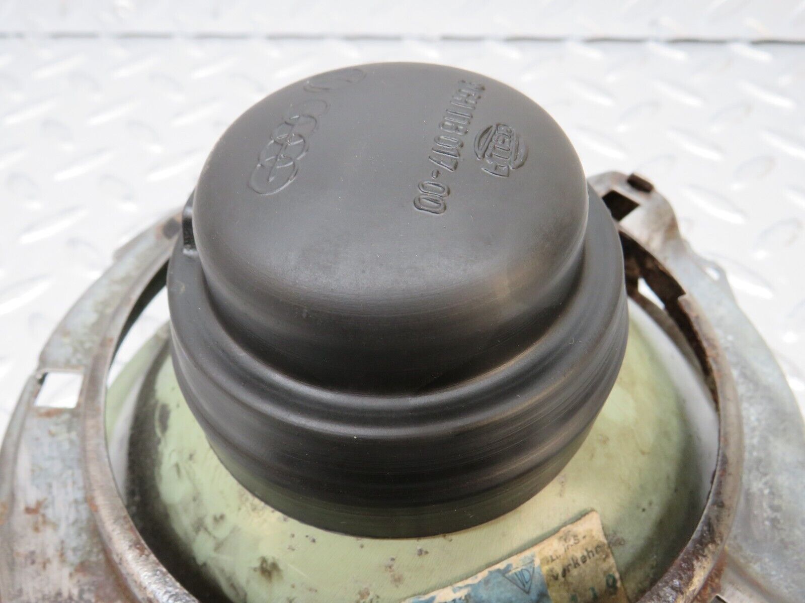 30020 Porsche 924 Headlight Hella 201116560