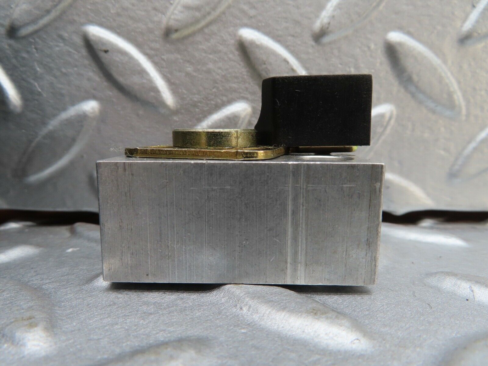 17469 Mercedes-Benz R129 300SL Coupe Soft Top Hydraulic Valve