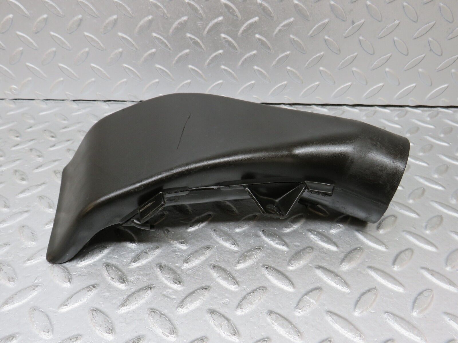 36178 Mercedes-Benz W126 420SE Air Intake Suction Pipe 1170940811