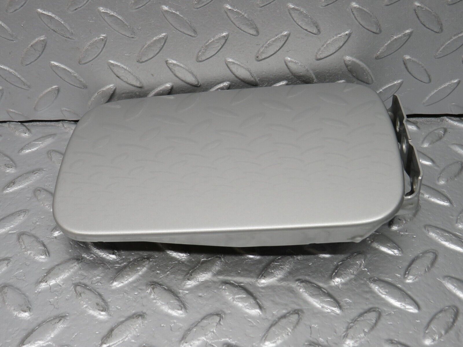 39405 Mercedes-Benz R129 320SL Coupe Fuel Tank Flap Cap 1295841339