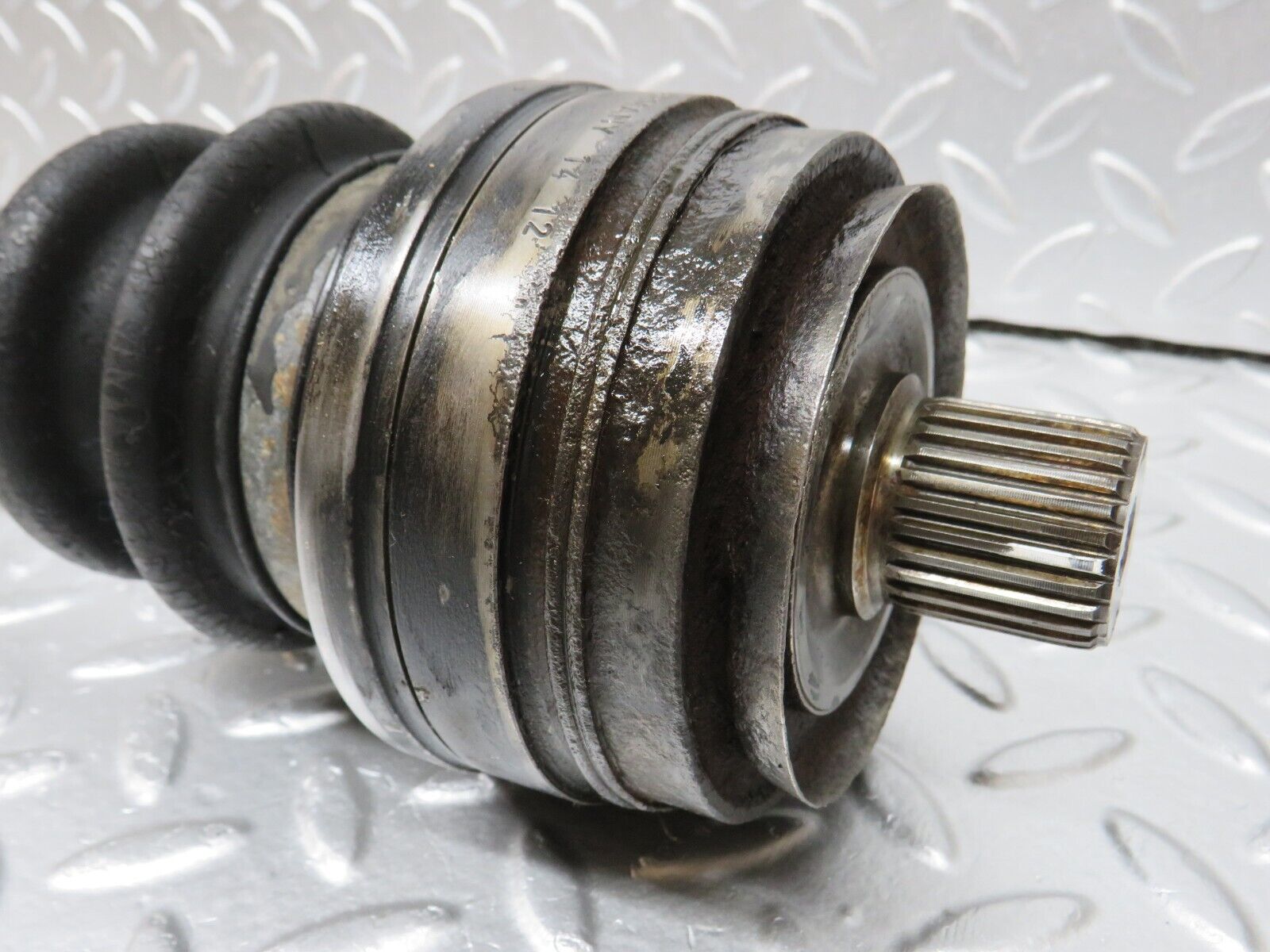 34665 Mercedes-Benz C126 380SEC Coupe Axle Shaft Drive Shaft 1263500410