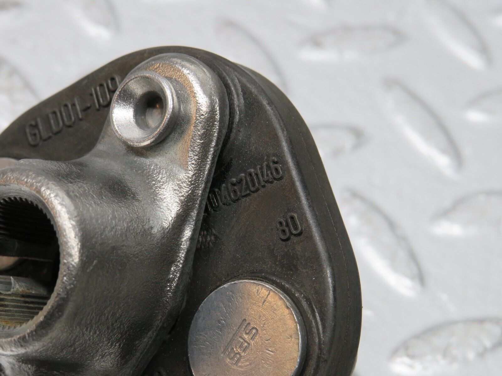 31605 Mercedes-Benz W201 190LE 1.8L Steering Column Lower Shaft Connector 2104620146