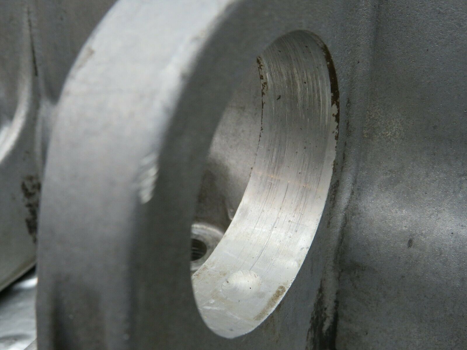 24128 Mercedes-Benz W123 280E Camshaft Bearing Casing 1100163304