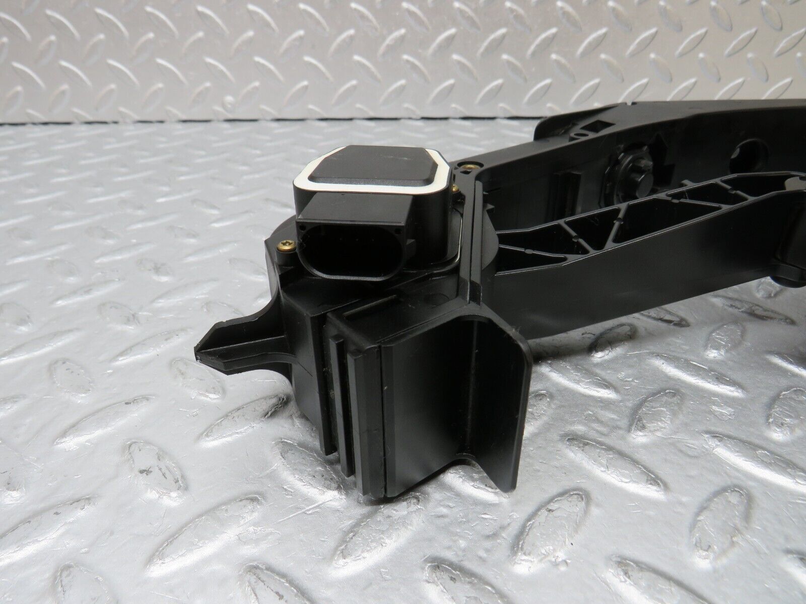 35219 Mercedes-Benz W221 Accelerator Pedal & Rubber 2203000104 2113010001