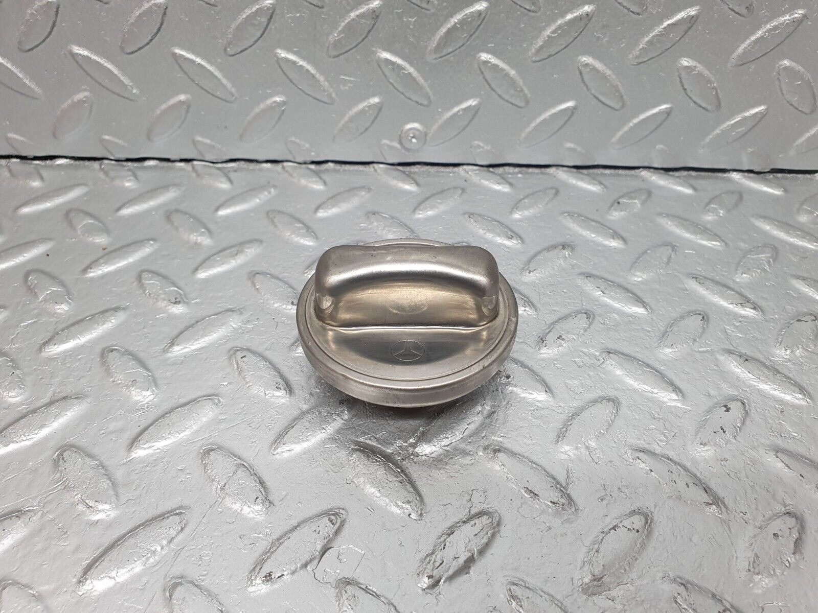 40919 Mercedes-Benz W126 300SE Fuel Tank Cap 1244700005