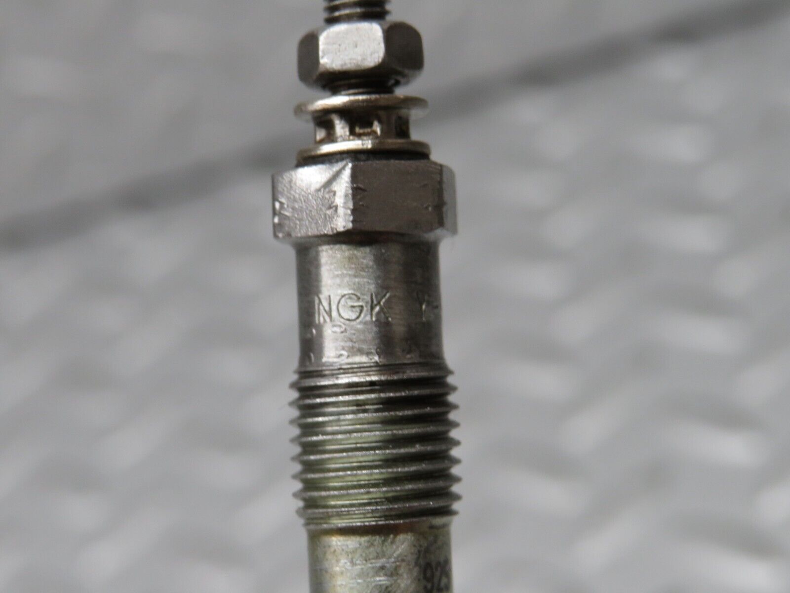 35887 Mercedes-Benz 240D OM616.912 Glow Plug NGK Y-902R