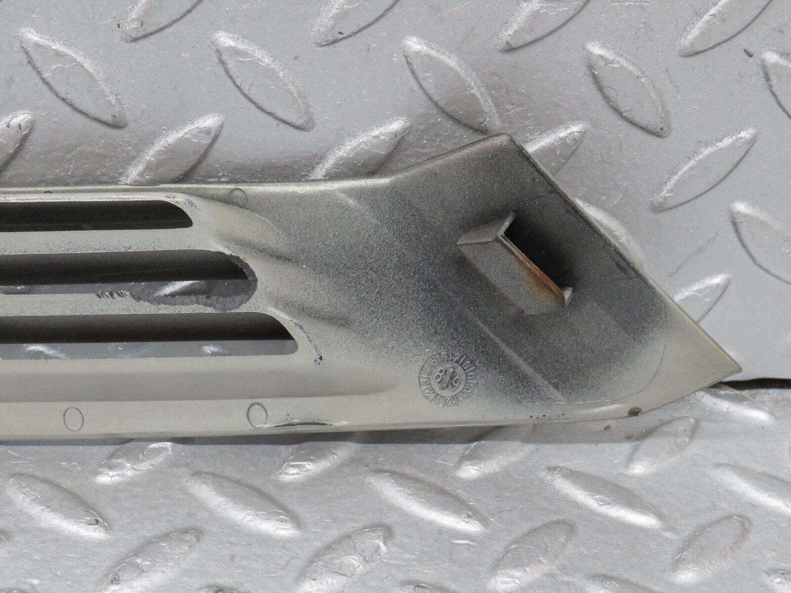 36499 Mercedes-Benz W201 190E 2.0L C Pillar Exterior Cover Right Side 2016980289