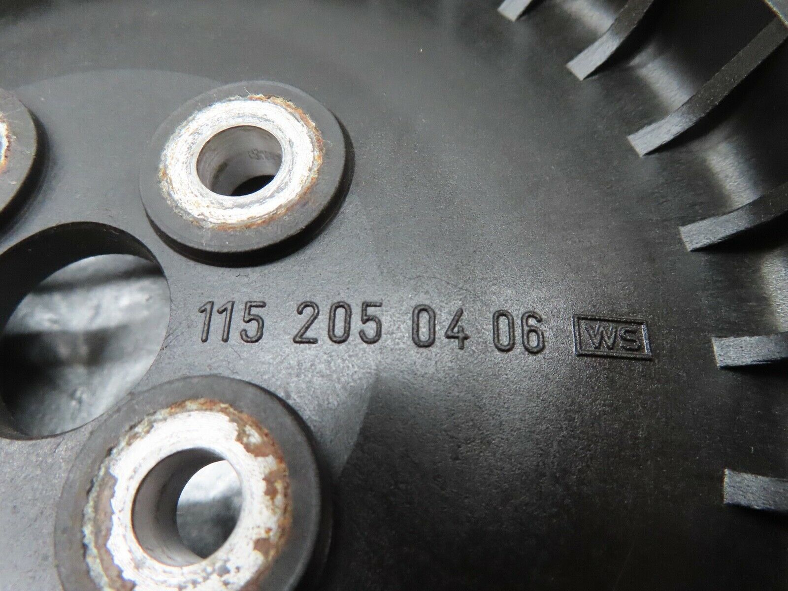 17938 Mercedes-Benz W123 200 Engine Cooling Fan 1152050406