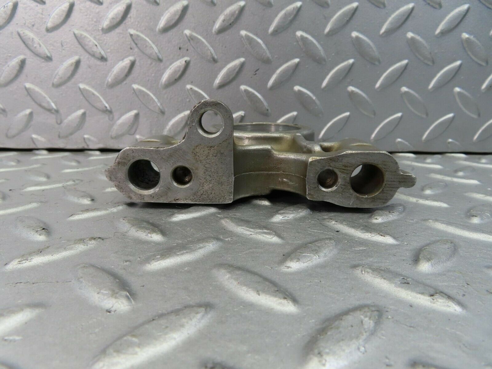 8994 Mercedes-Benz W110 Camshaft Tower Bearing 1800514016 48 mm