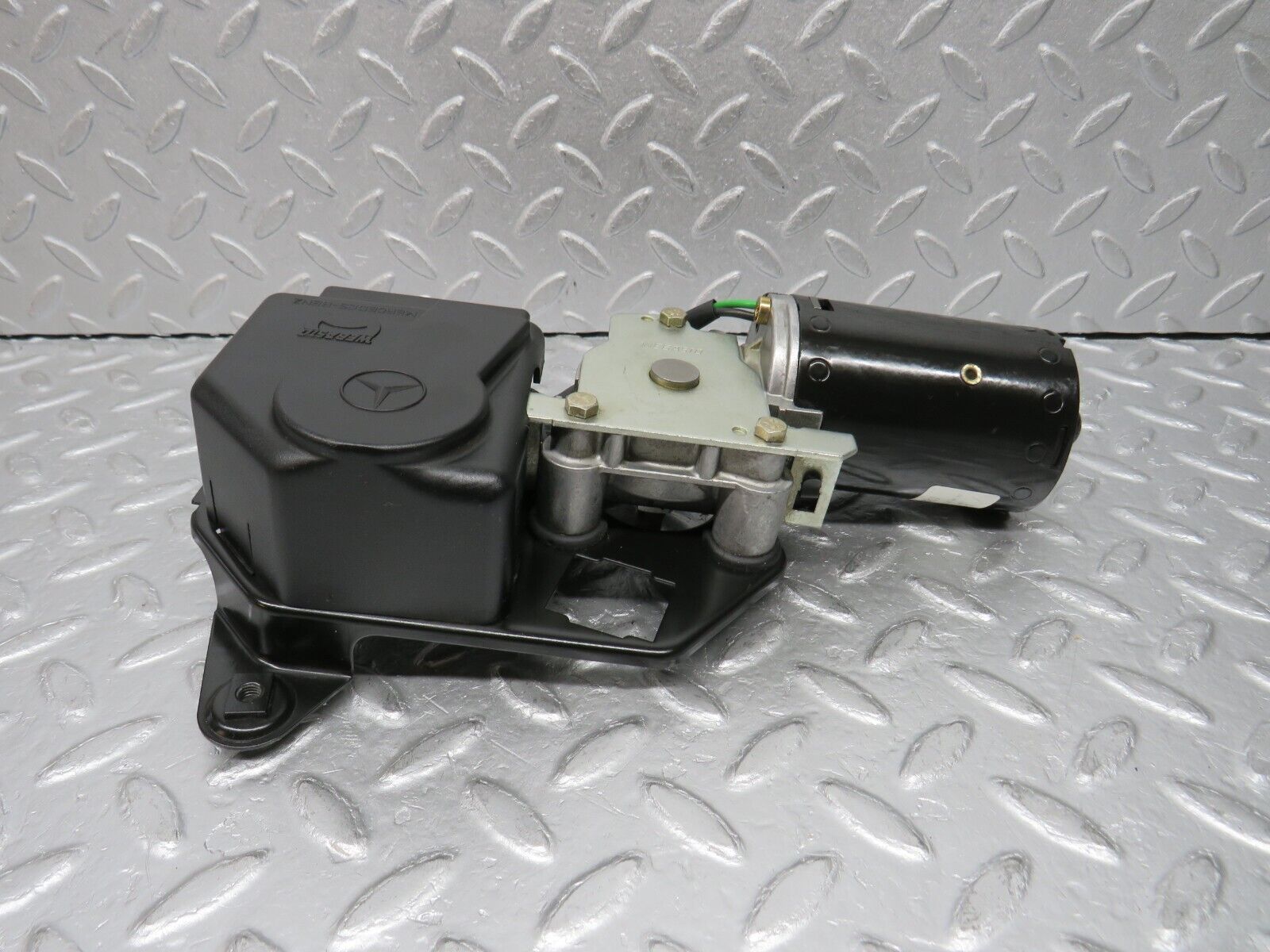 38763 Mercedes-Benz W201 190E 2.6L Sunroof Motor Webasto With Relay 2017800107 1248210047