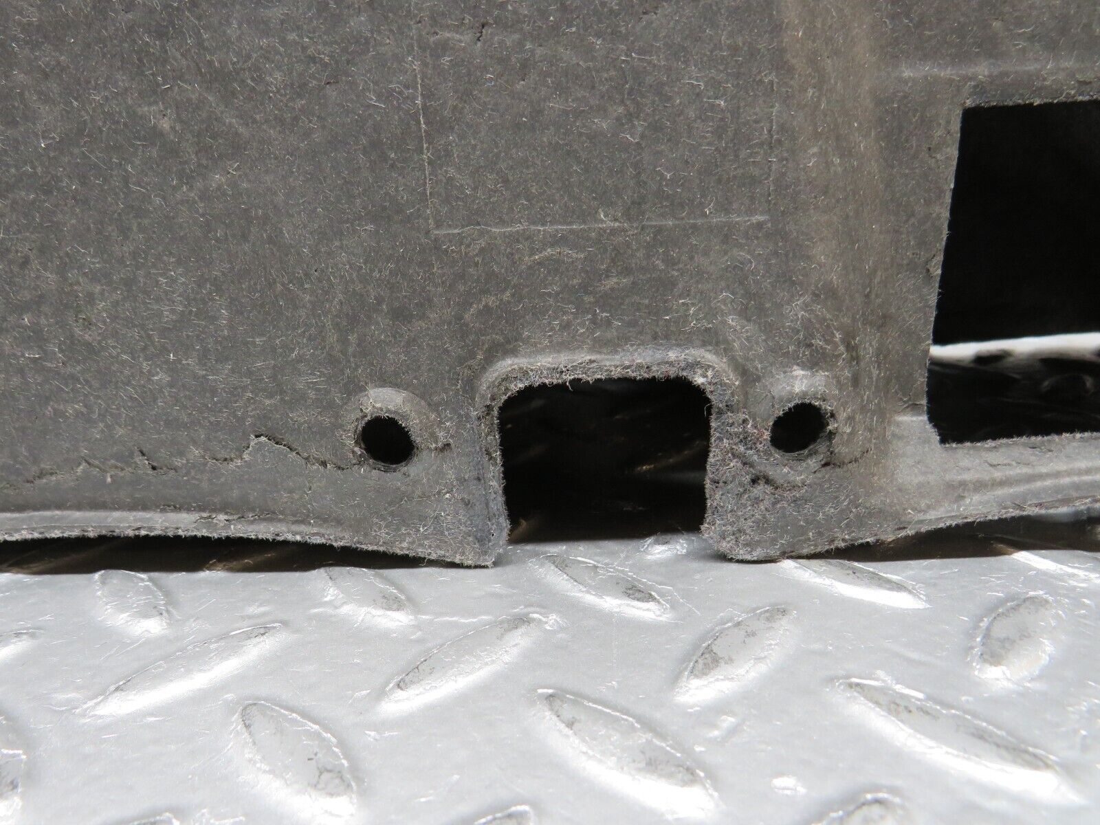 31343 Mercedes-Benz S124 220TE Wagon Glove Box 1246800191