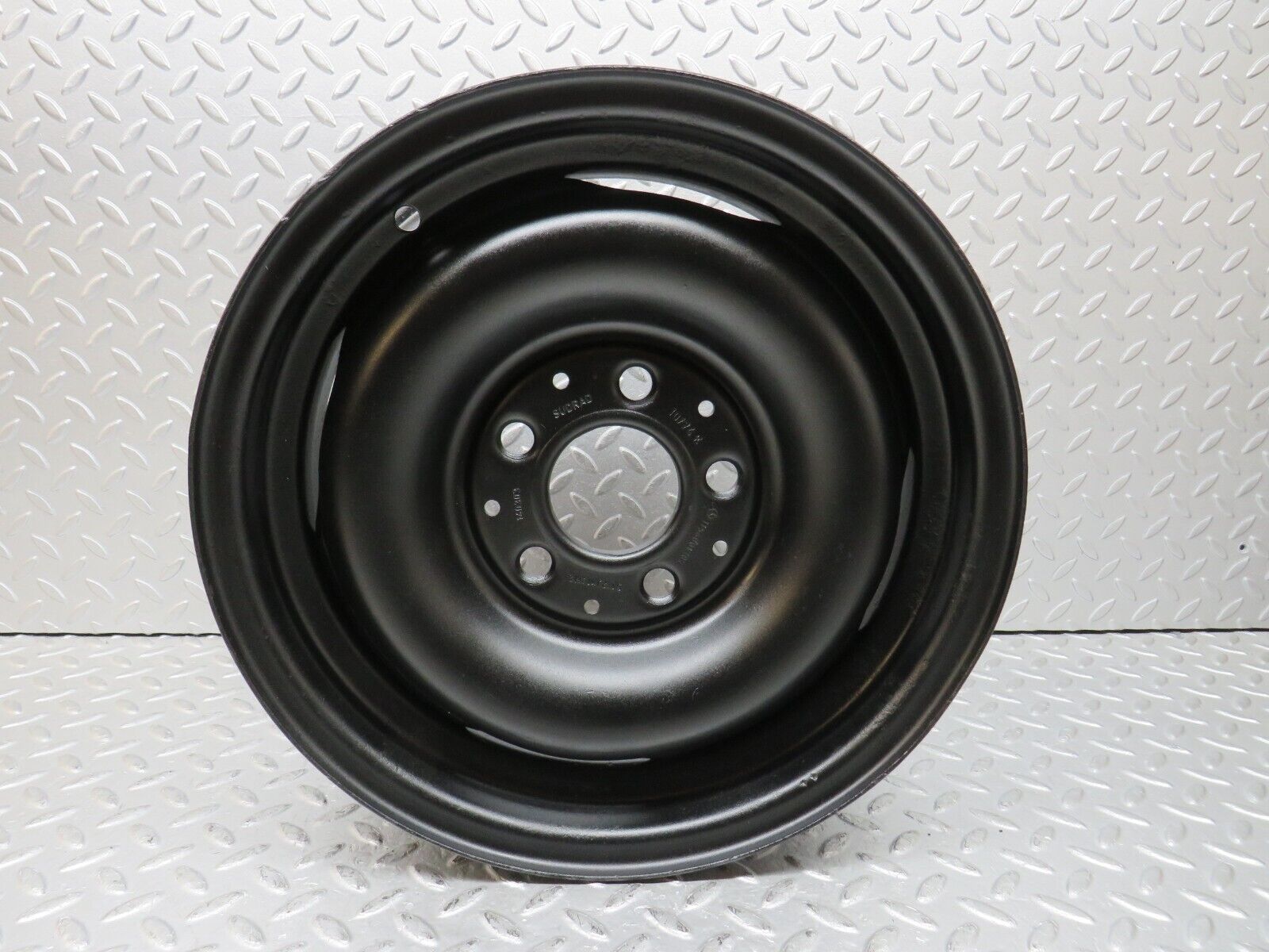 37730 Mercedes-Benz W109 300SEL Steel Wheel 5.5x2Jx14H2 1154001302