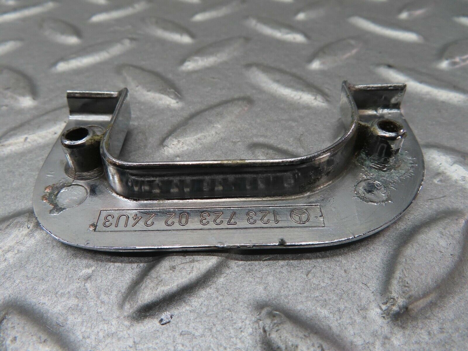 13553 Mercedes-Benz W123 200 Right Interior Chrome Door Latch Trim 1237230224