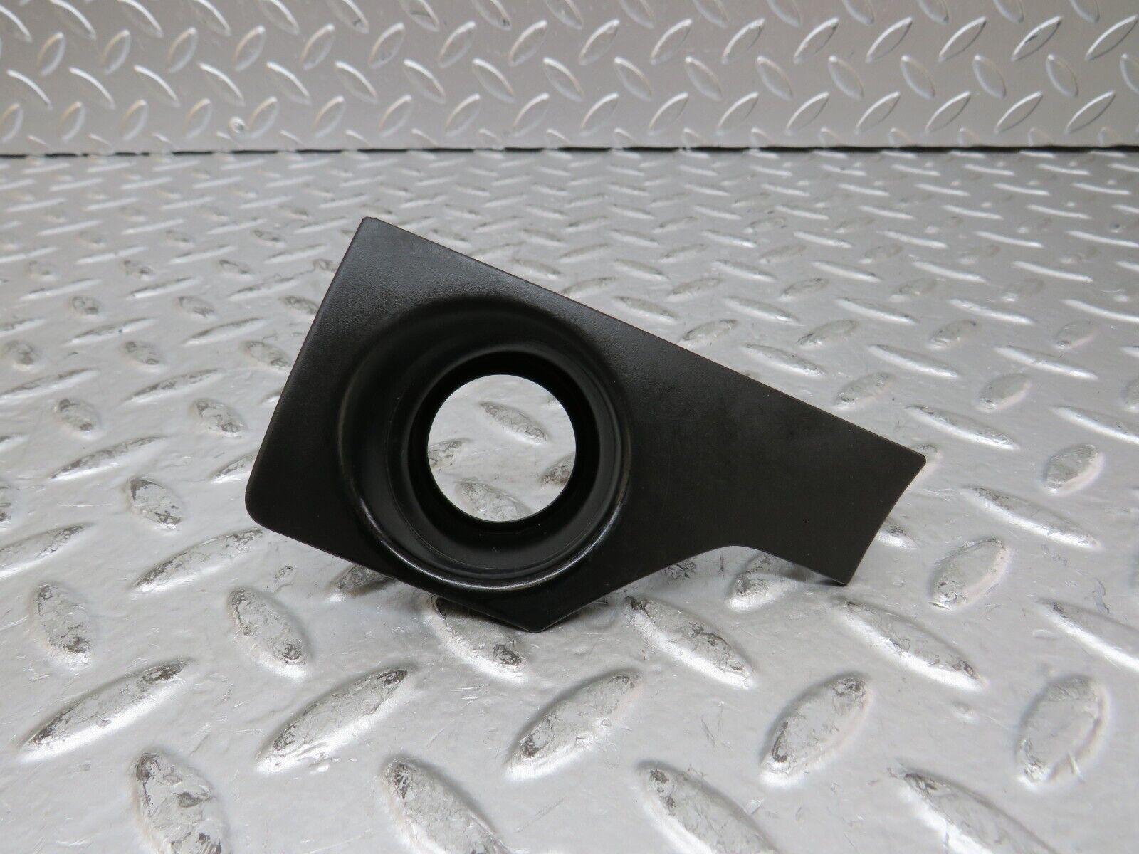 26566 Mercedes-Benz C124 220CE Coupe Ignition Switch Cover Surround 1246800165