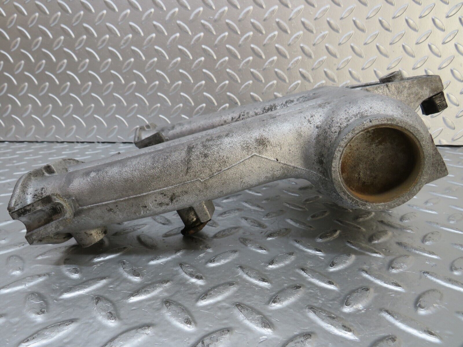 26944 Mercedes-Benz W123 240D Air Intake Manifold 6161410201