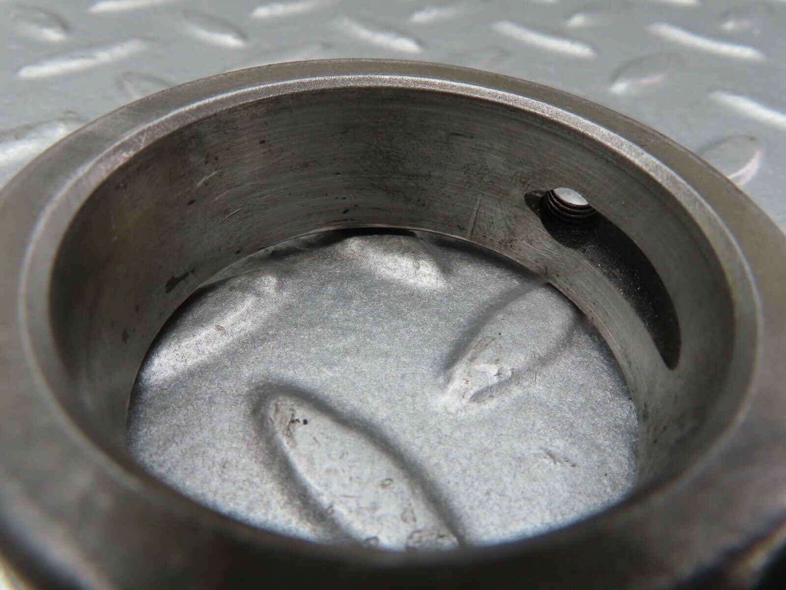 13355 Mercedes-Benz C107 350SLC Coupe Camshaft Tower Bearing 1160512112