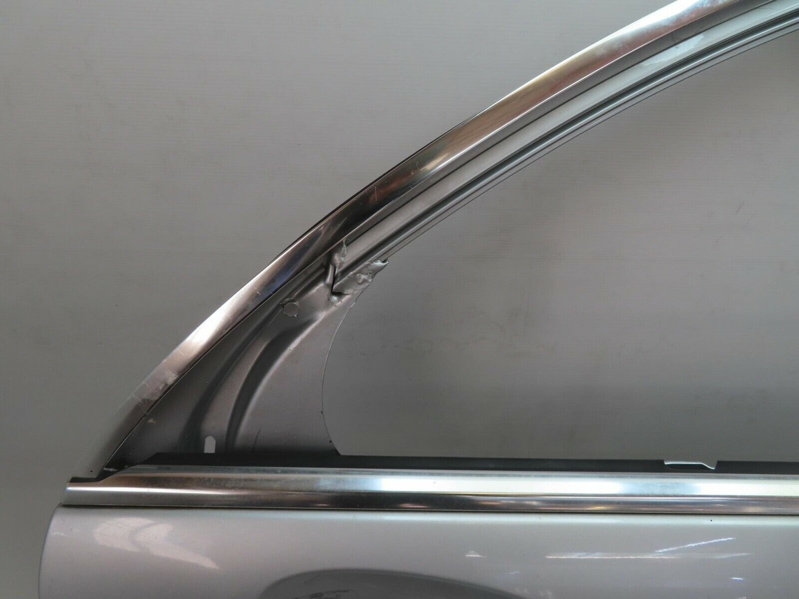 11241 Mercedes-Benz W221 S320 Rear Right Door