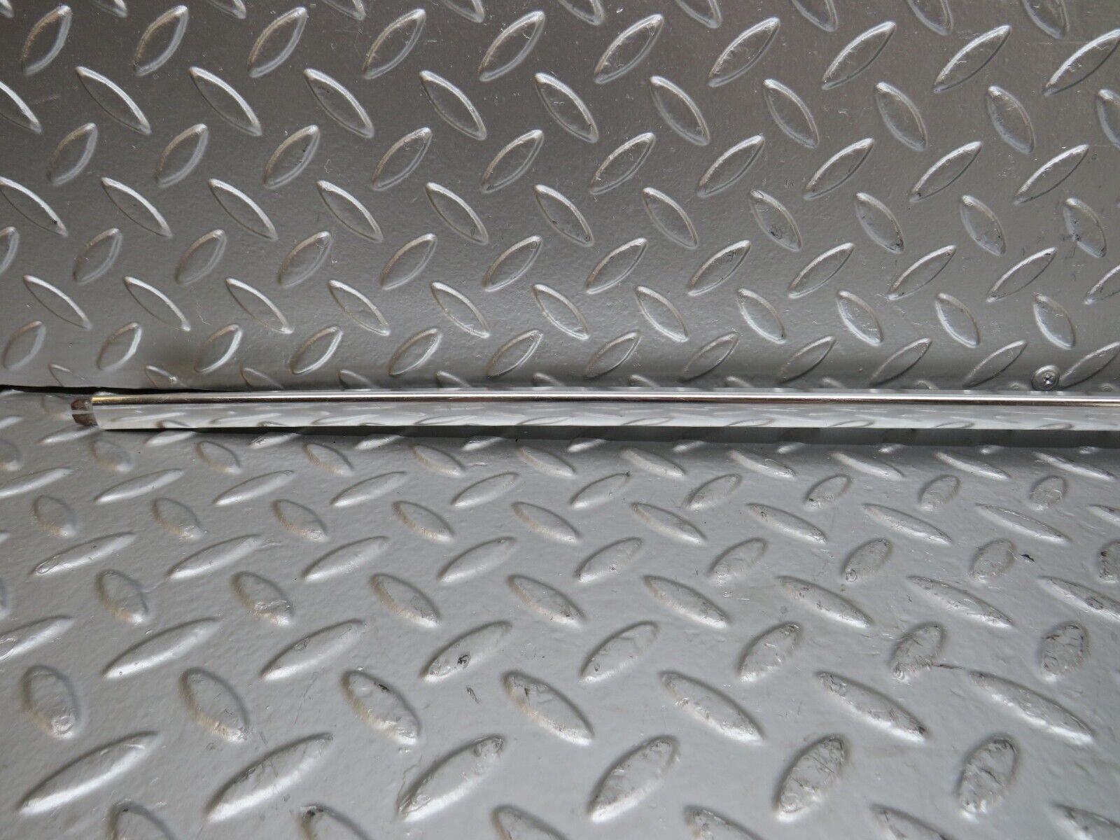 26403 Mercedes-Benz W116 450SE Roof Chrome Trim Right Side