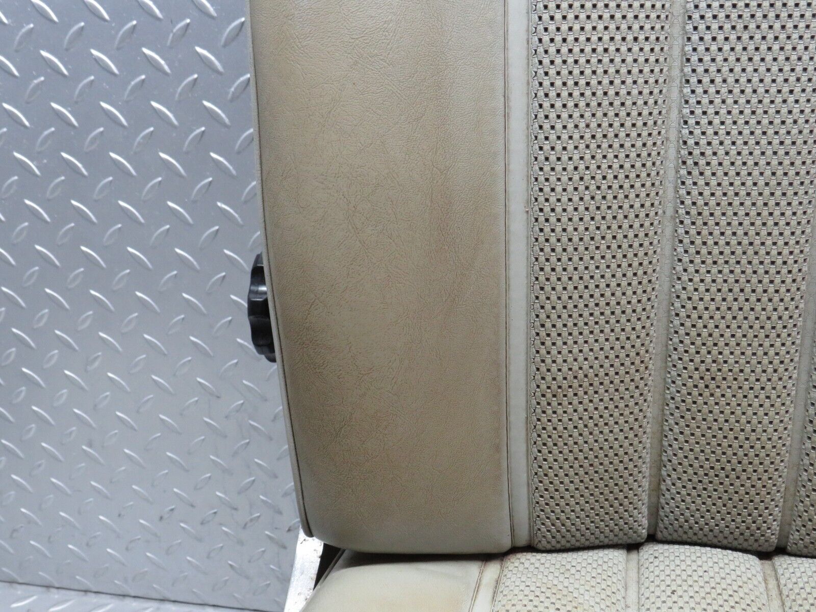 40511 Mercedes-Benz W110 230 Front Left Seat Leather Beige