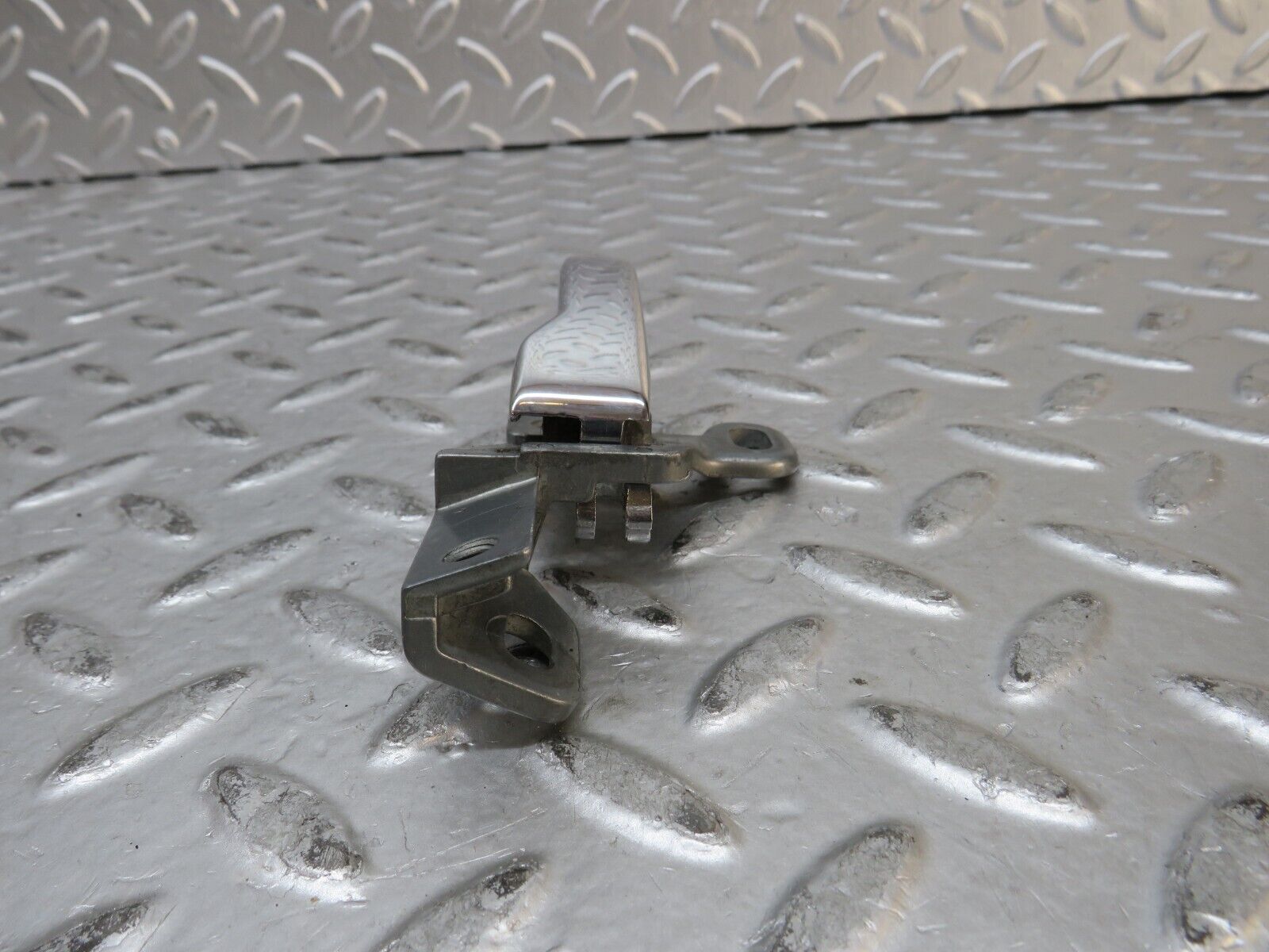 28807 Mercedes-Benz W123 230E Left Door Opener Door Handle 1237600161