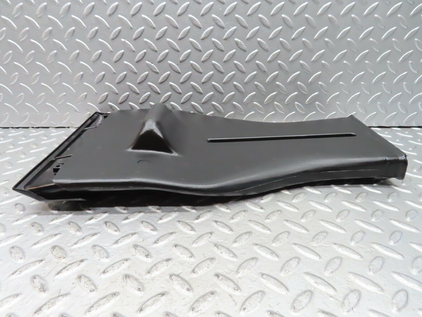 19299 Mercedes-Benz C140 CL420 Coupe Rear Air Duct 1408310046