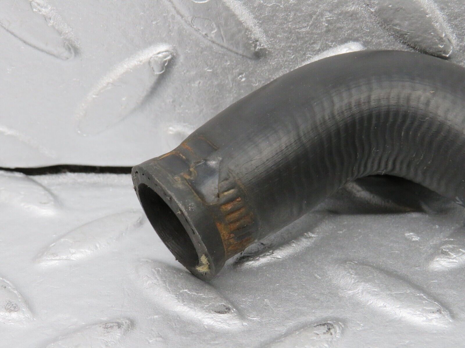 38562 Mercedes-Benz R129 280SL Coupe Coolant Hose Pipe 1298324194