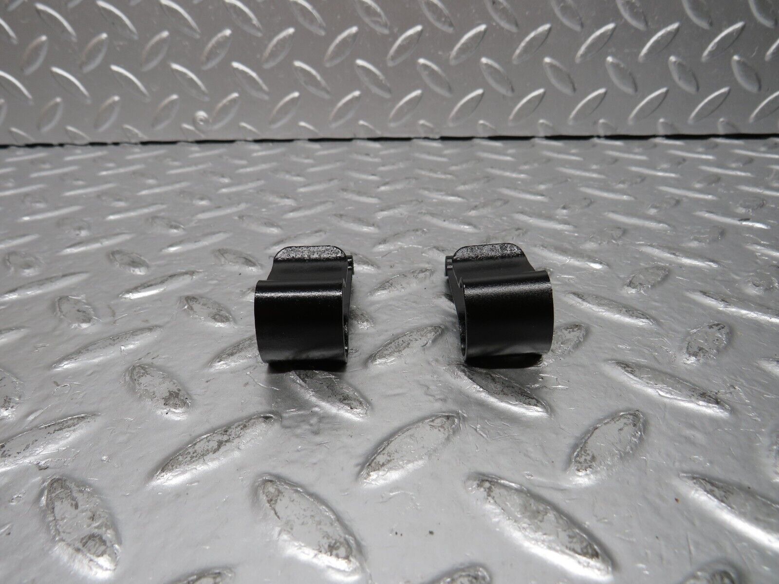 30867 Mercedes-Benz W201 190E 2.0L Radiator Fan Shroud Cover Holder 1265040146