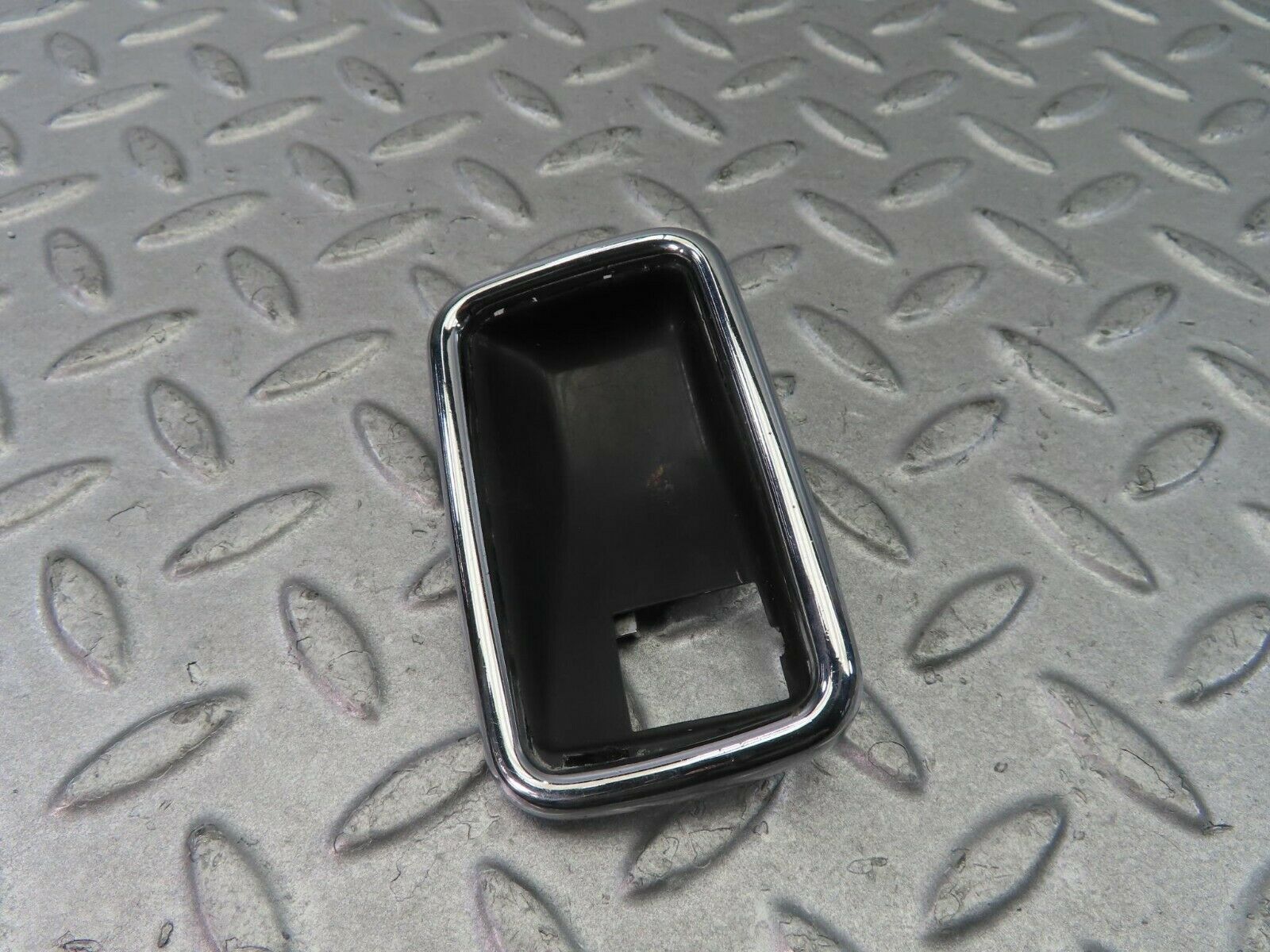 8657 Mercedes-Benz W108 Chrome Frame For Door Opener Left 1087660511