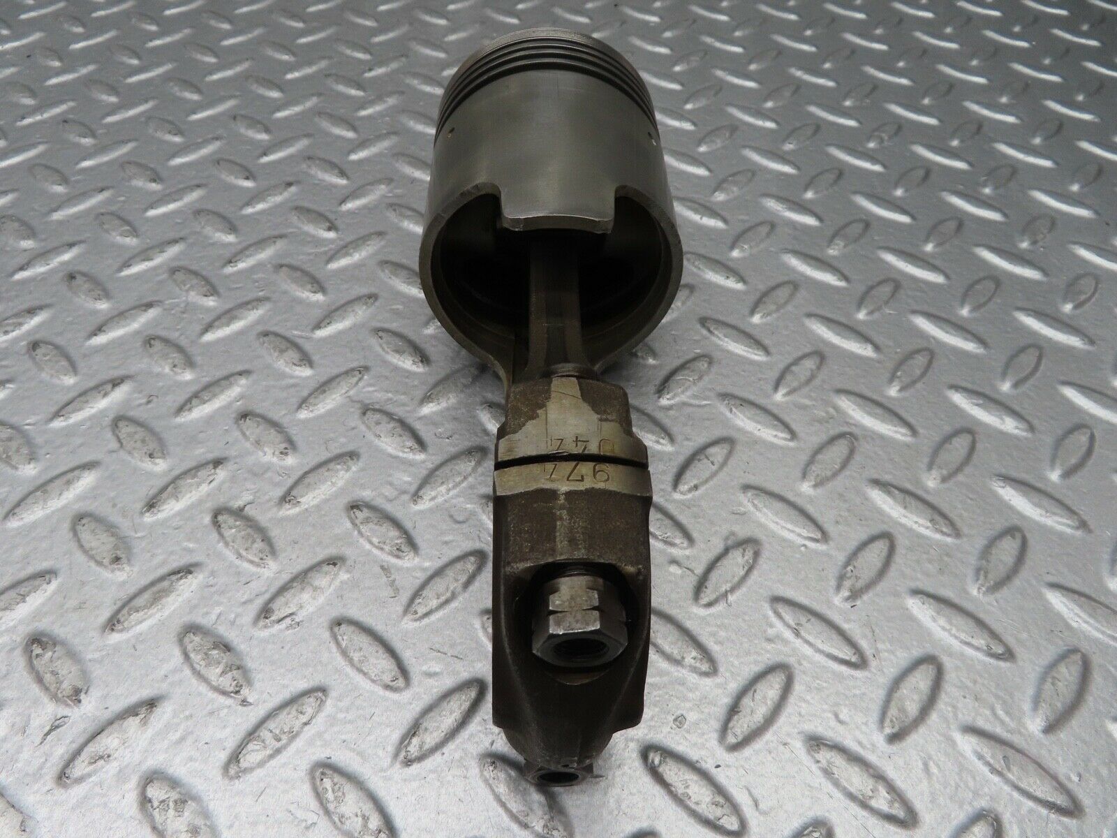 18463 Mercedes-Benz W111 220SE Coupe Piston With Connecting Rod 80.720 mm