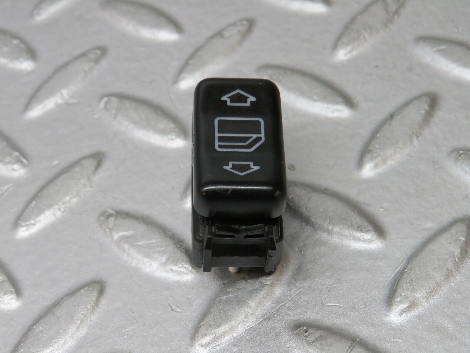 36126 Mercedes-Benz W126 420SE Electric Window Switch Left 1248204610