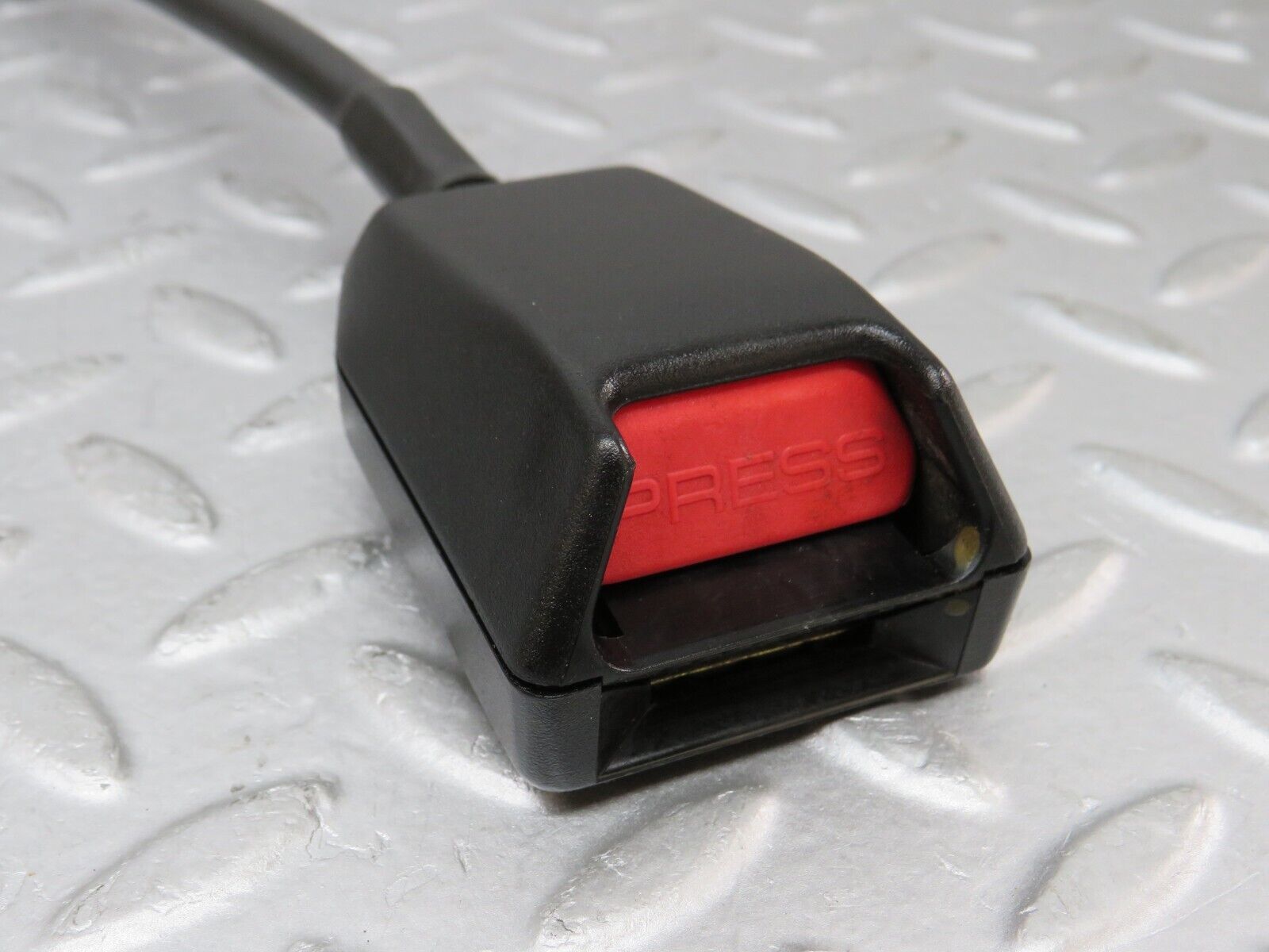 35875 Mercedes-Benz W108 Front Right Seat Belt & Buckle 116639489 123306589