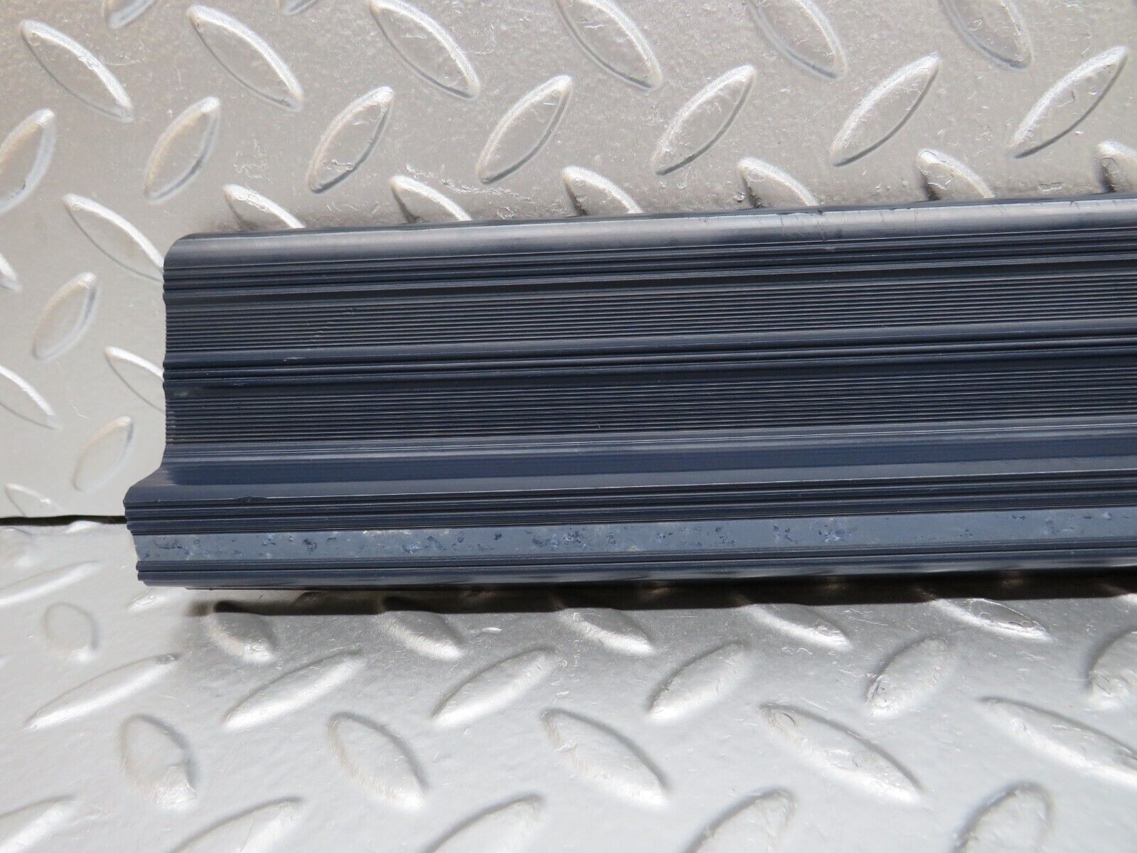 31959 Mercedes-Benz W123 230E Front Left Door Sill Trim Blue