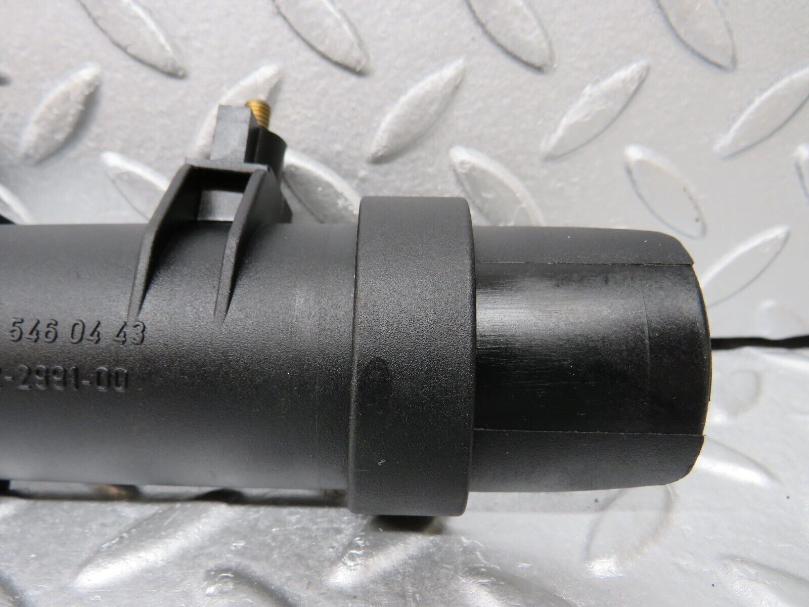 38068 Mercedes-Benz A124 320E Steering Column Cable Bracket 1245460443