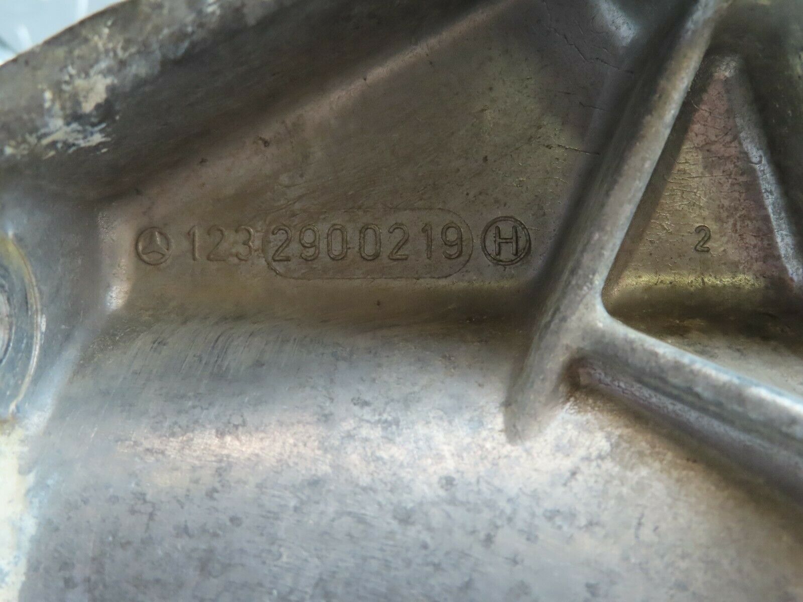 4349 Mercedes-Benz W123 230E Brake Pedal Assembly 1232900219