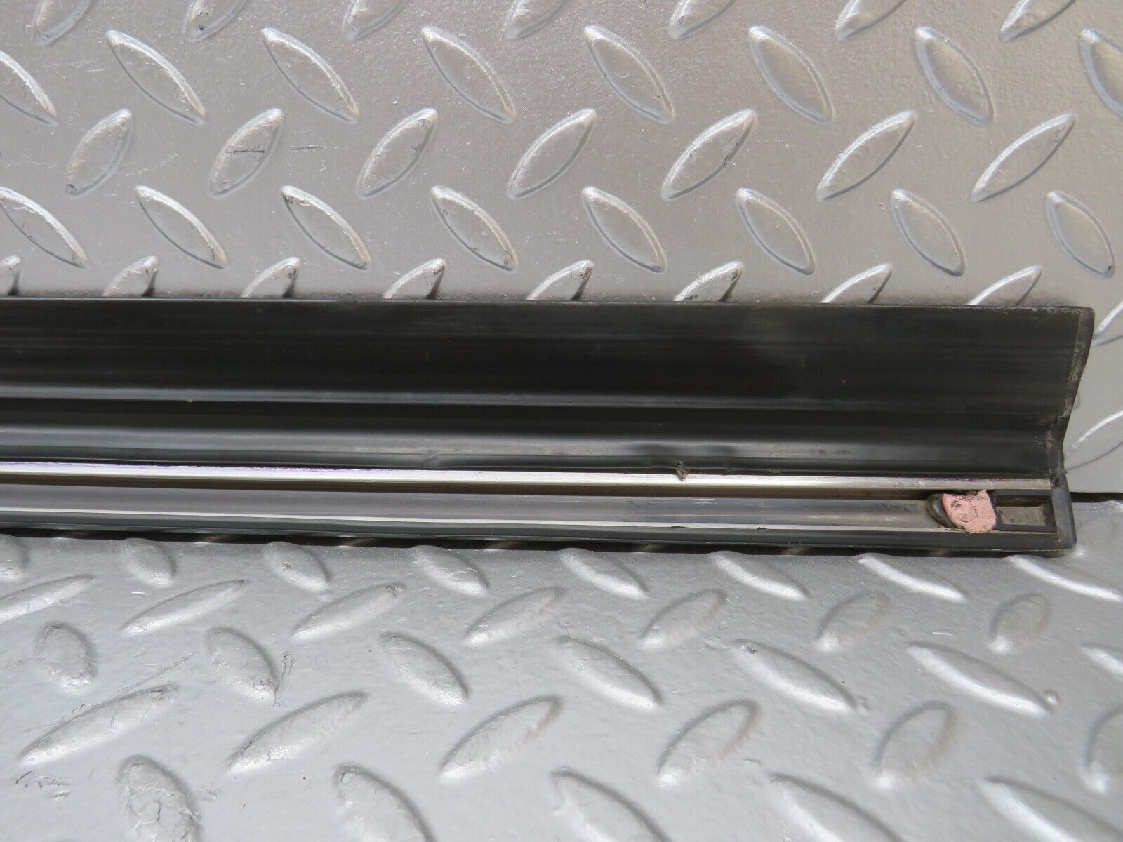 27899 Mercedes-Benz W123 280E Front Left Door Lower Moulding Trim