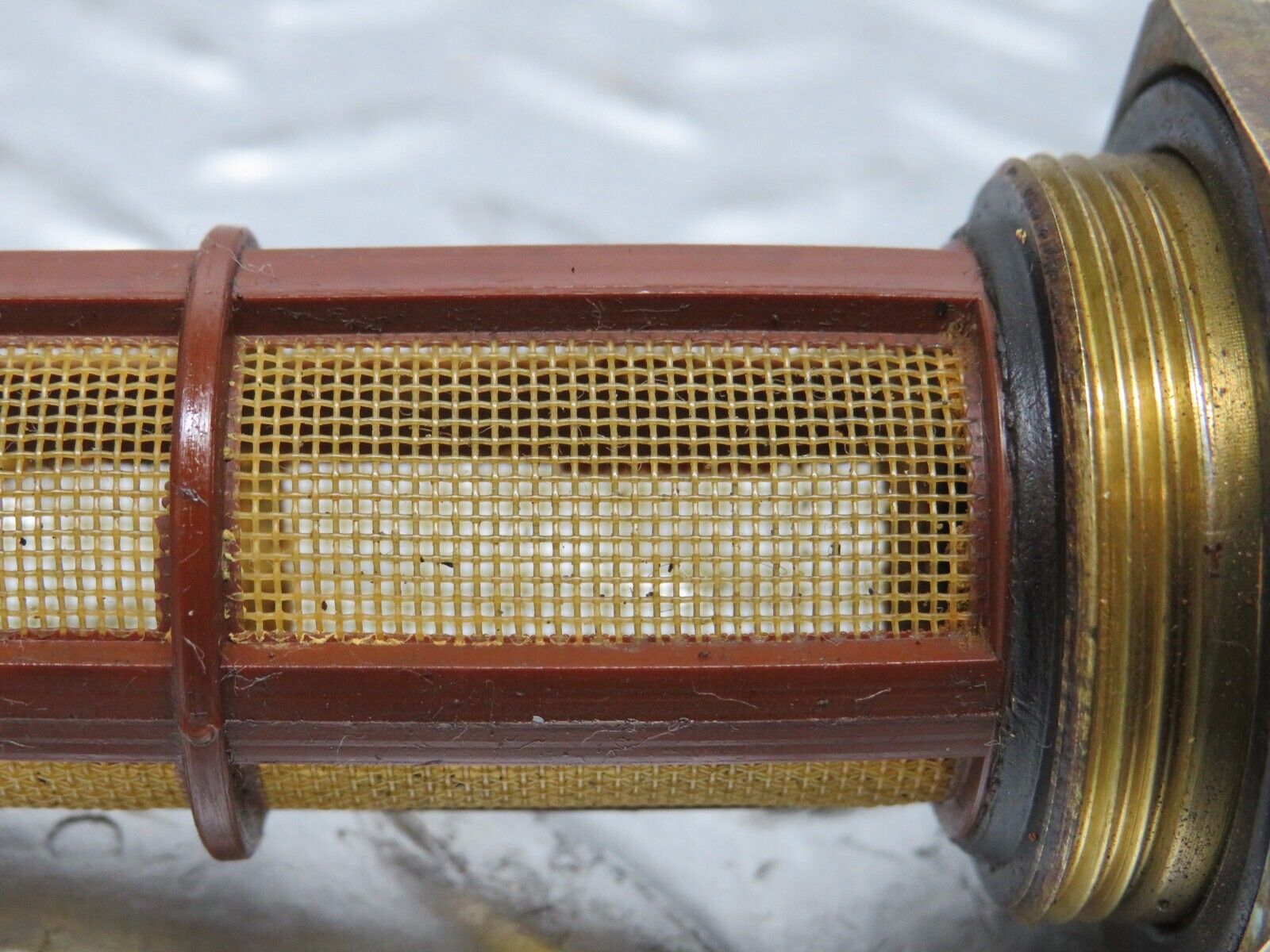 31455 Mercedes-Benz W123 200D Fuel Tank Fuel Filter