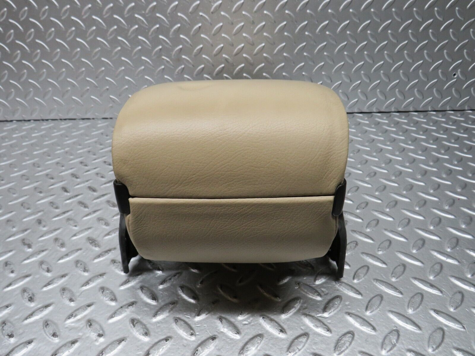 28983 Mercedes-Benz C124 220CE Rear Centre Armrest Beige 1249240237