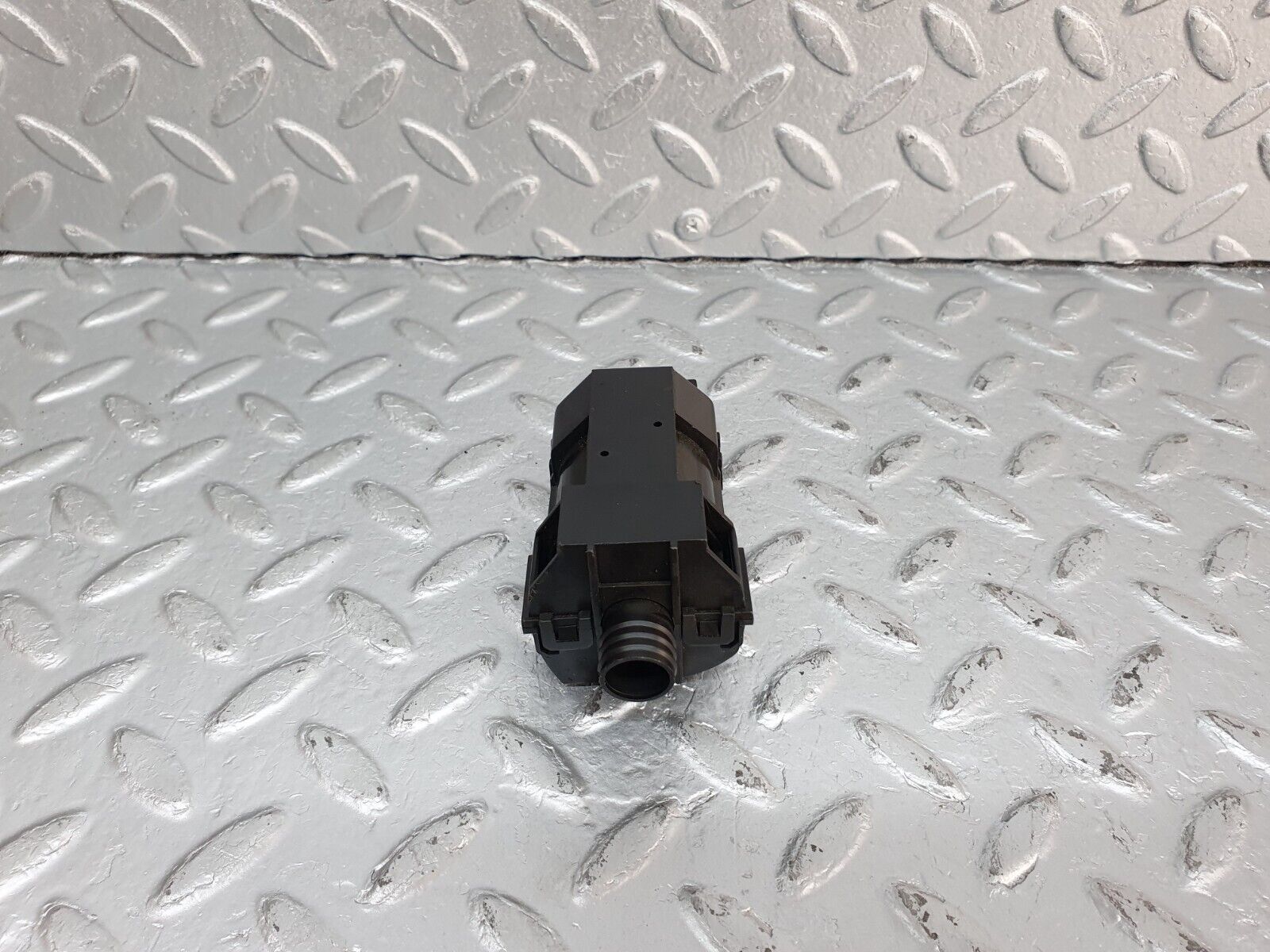 41062 Mercedes-Benz W126 300SE Temperature Sensor 0130002806