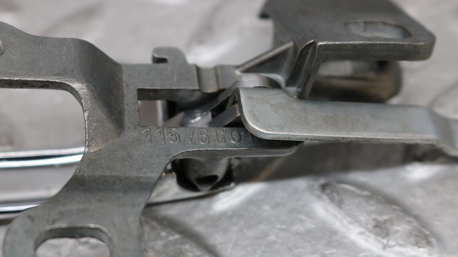 37265 Mercedes-Benz W109 300SEL Rear Left Interior Door Handle 1157660119