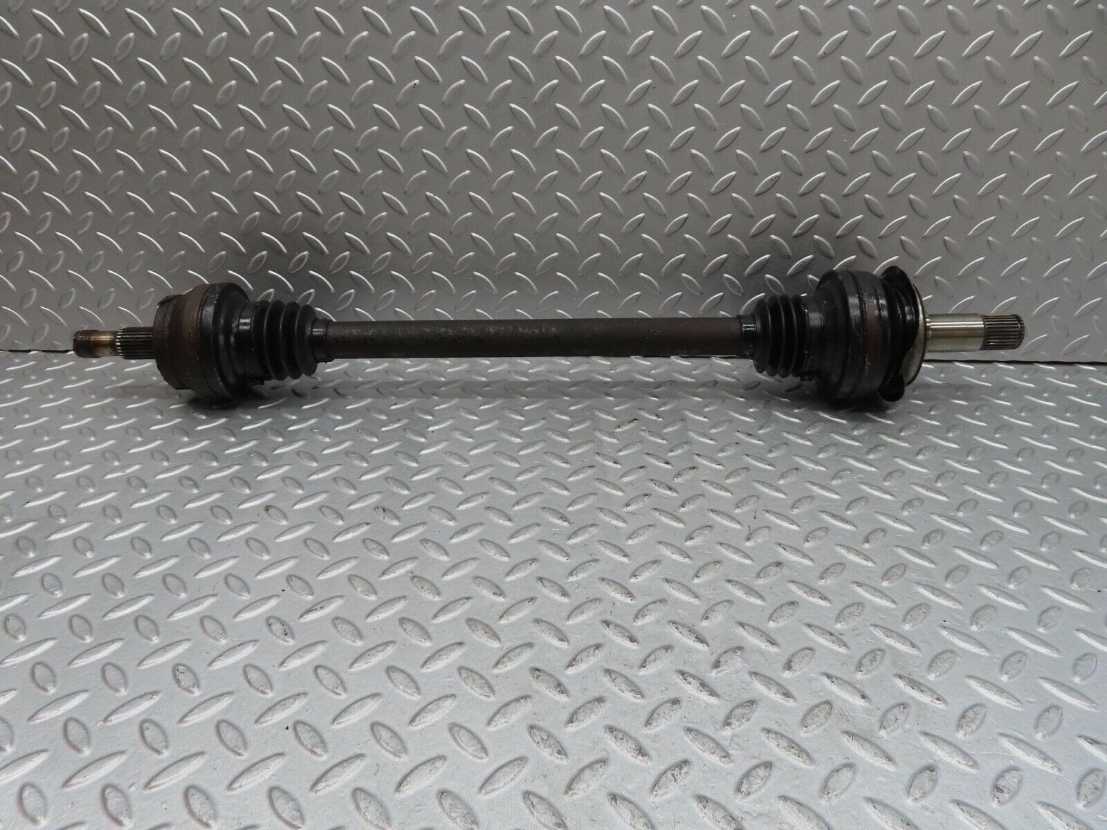 12668 Mercedes-Benz W221 S320 Axle Shaft Drive Shaft