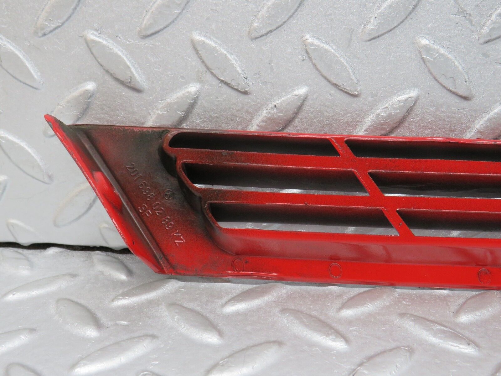 38734 Mercedes-Benz W201 190E 2.6L C Pillar Exterior Cover Right Side 2016980289